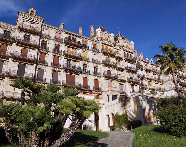 Apartment-Haus in Cannes