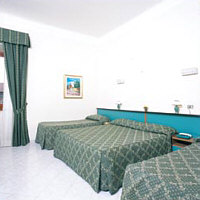 4-Bett-Zimmer